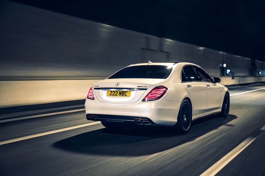  Mercedes-Benz S63 AMG 2014 года  (UK) (фото 19 из 24)
